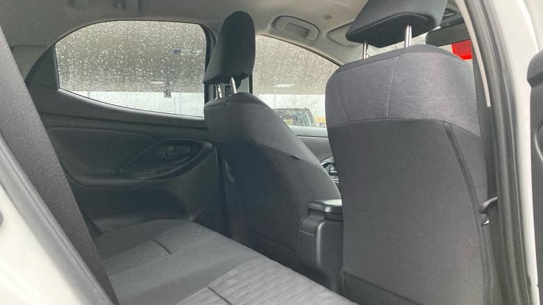 Toyota Yaris 1.5 Hybrid Design 5dr CVT Hybrid Hatchback